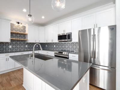custom kitchen backsplash and tile installation in Brandon FL