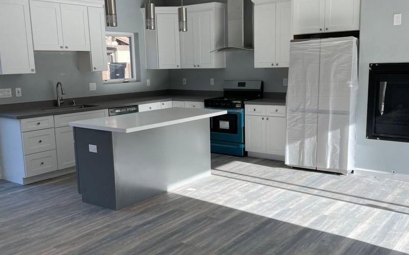 Kitchen remodeling team serving homeowners in Brandon FL