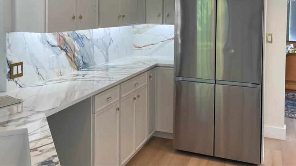 Newly installed kitchen cabinets and countertops in a Brandon, FL home